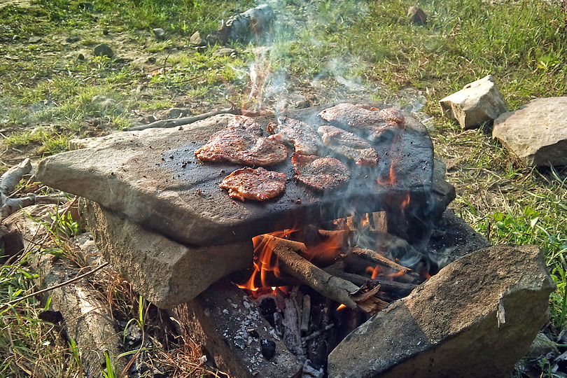 jezioro Klimkwka - kamienny grill