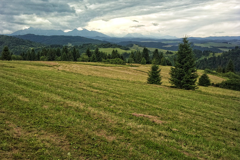 Sedlo Cerla - Sowacja - widok na Tatry