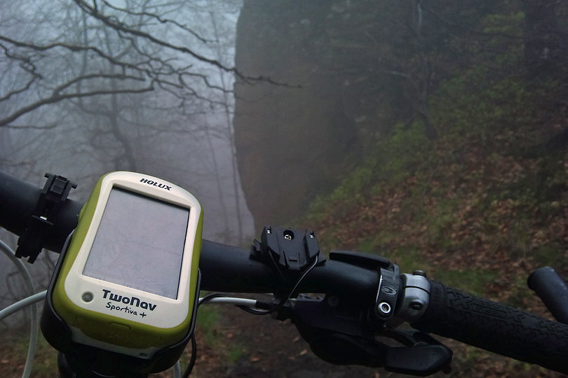 Diabelski Kanie i Sportiva Plus - www.rowerempogorach.pl Diabelski Kamie - Beskid Sdecki i nawigacja outdoorowa Sportiva Plus