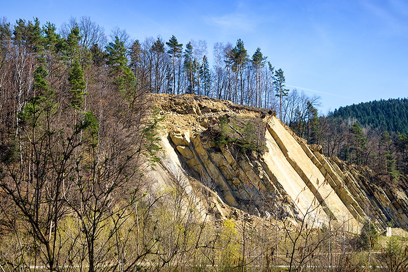 Stary kamienioom w Kamionce Wielkiej - trasa rowerowa Nowy Scz-Kamionka